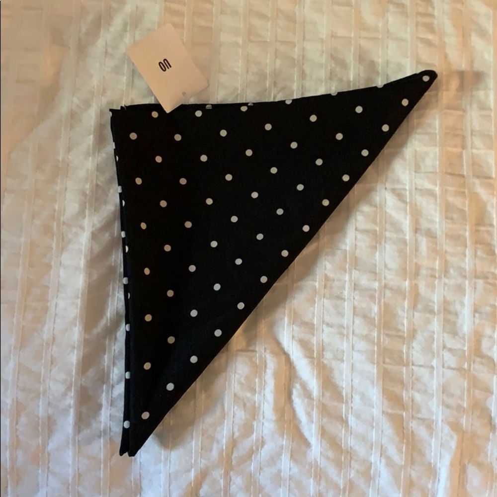 🚫sold on curtsy🚫NWT Urban Outfitters Scarf